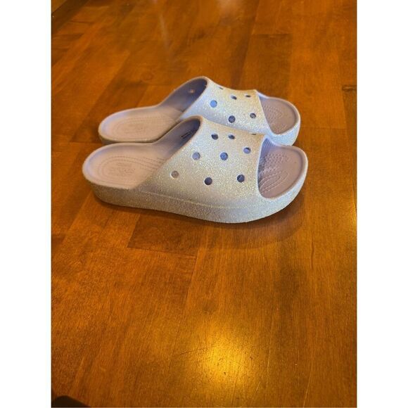 Woman’s Crocs Iconic comfort glitter slight platform slip on shoes/slides size 9 - Picture 1 of 5